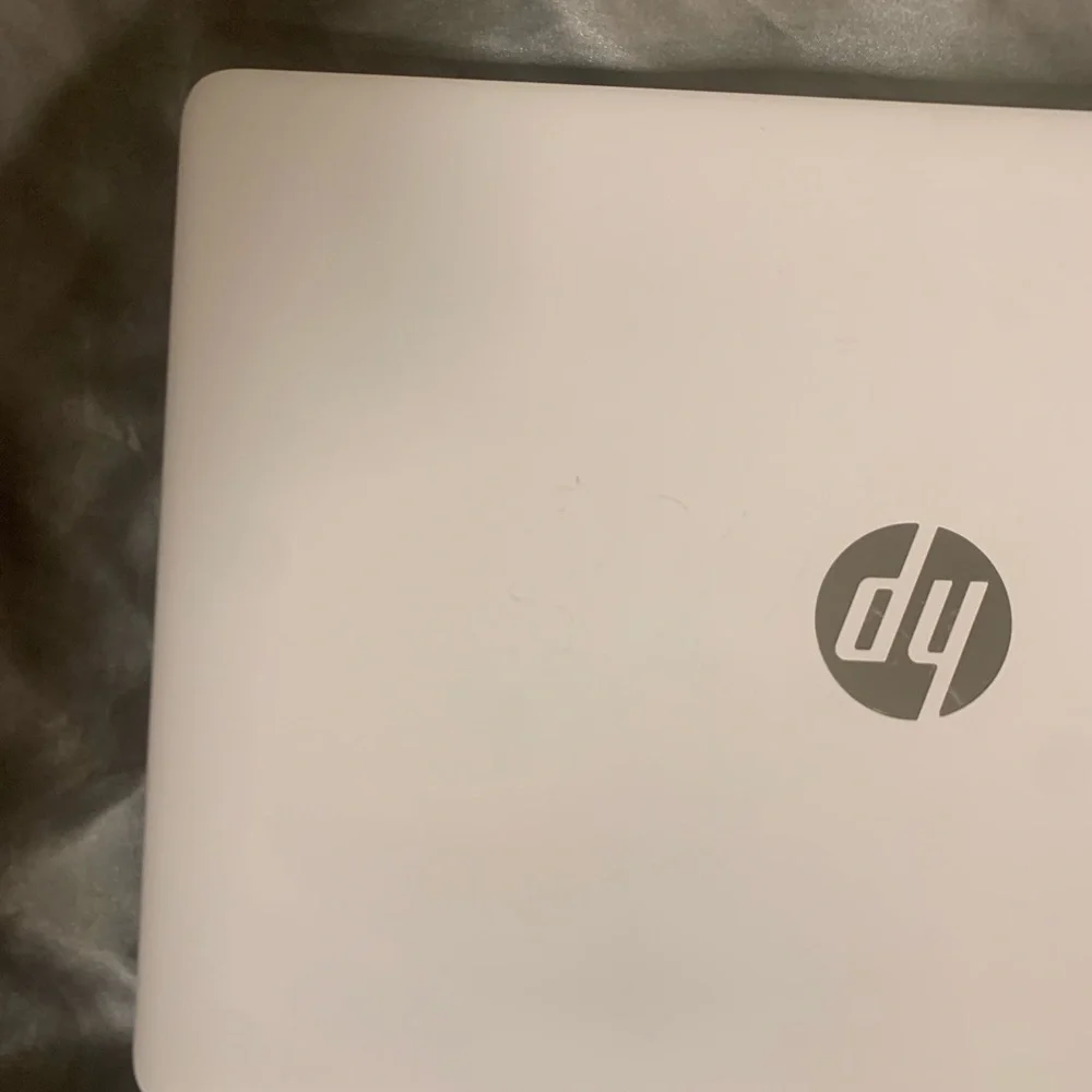 White HP Laptop